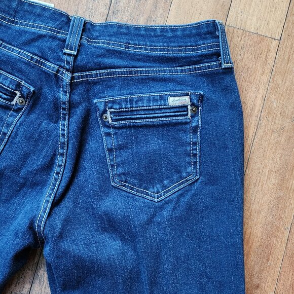 Signature by Levi Strauss Dark Wash Denim Cropped Jeans Size 10 - Picture 14 of 15